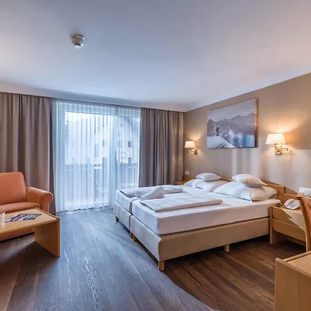 Scol Zillertal Szálloda Fügen