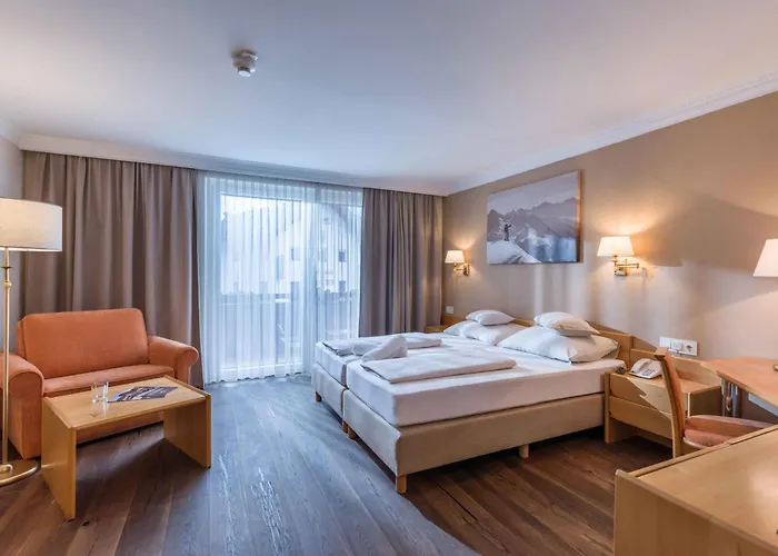 Scol Zillertal Otel Fügen