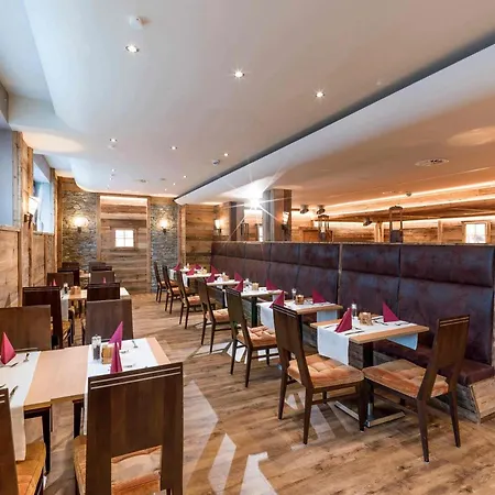 Scol Zillertal Отель 4*