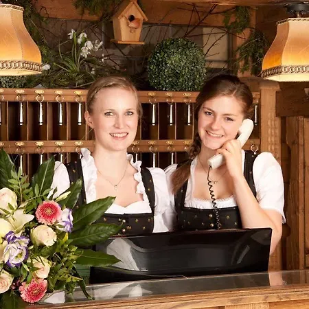 Scol Zillertal Отель