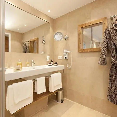 Szálloda Scol Zillertal Fügen